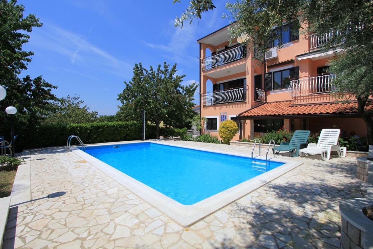 Apartments Susy Pula Buitenkant foto