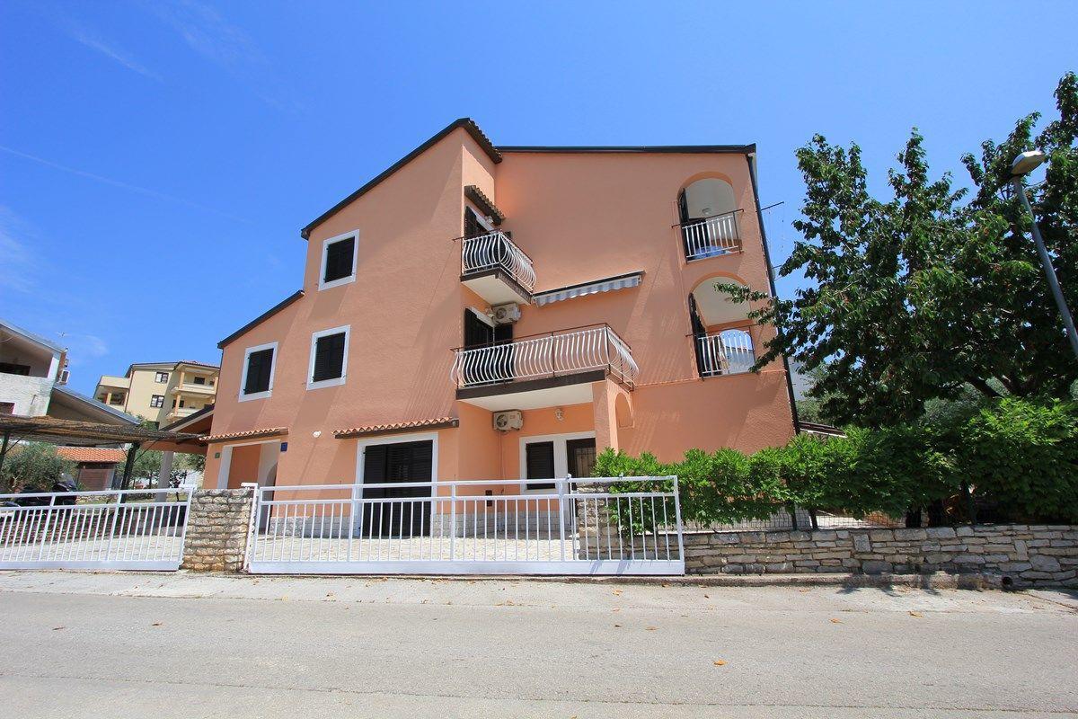 Apartments Susy Pula Buitenkant foto